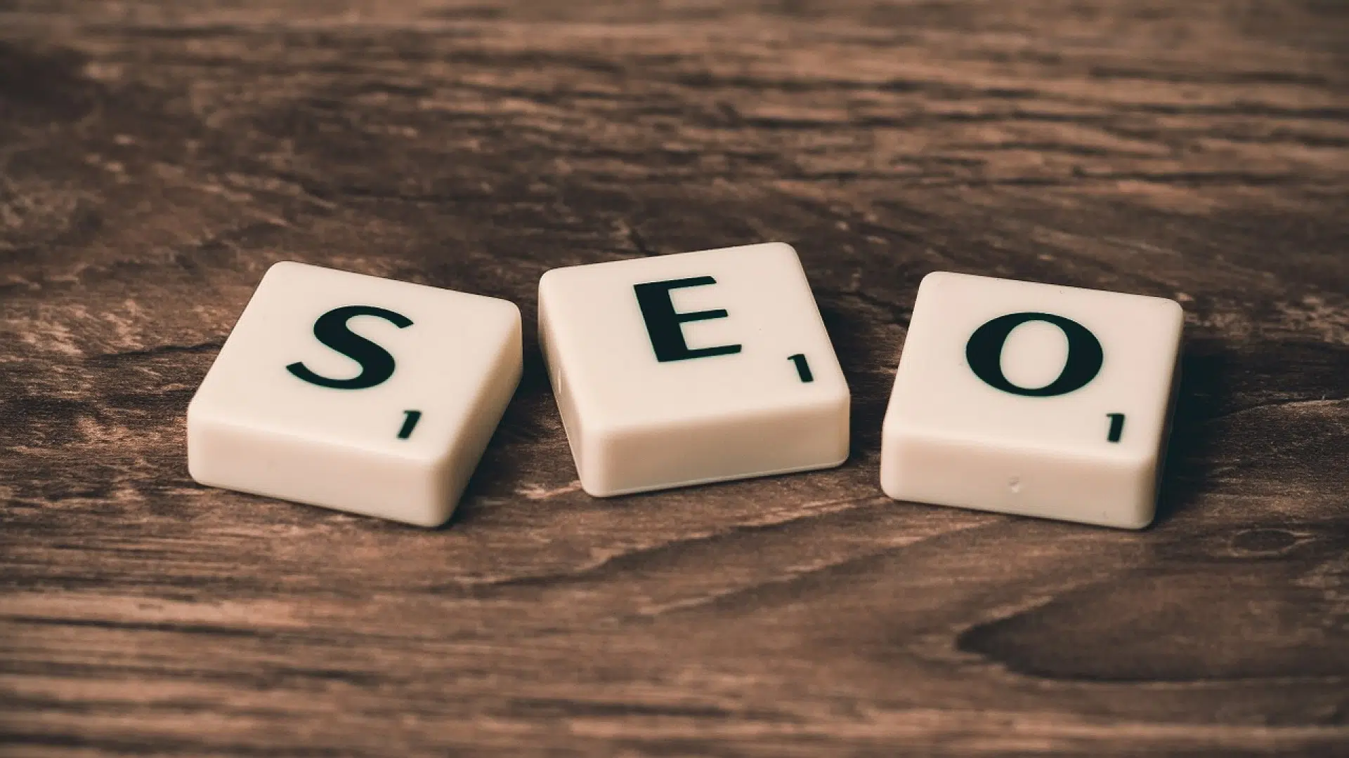 SEO : quelle est la différence entre le black et le white hat ?